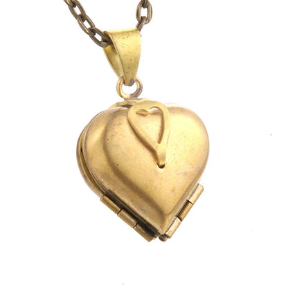 Heart Carved Flower stripe Locket Pendant Necklace