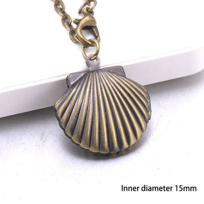 Heart Carved Flower stripe Locket Pendant Necklace