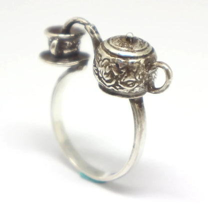 Floral Pattern Pouring Teapot Geometric Ring