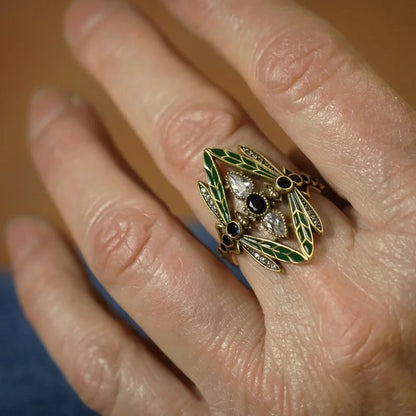 Gorgeous Vintage Dragonfly Ring