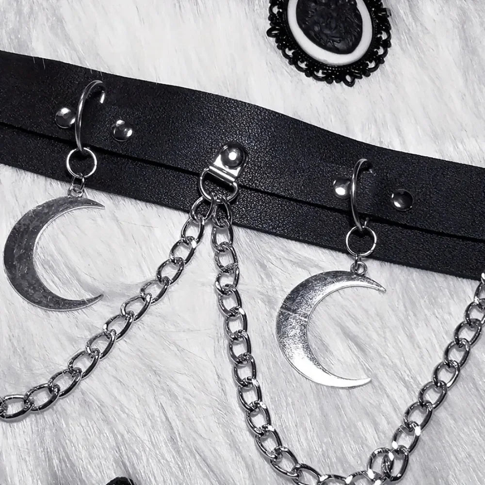 Moon Pendant Chain Fringe Belt
