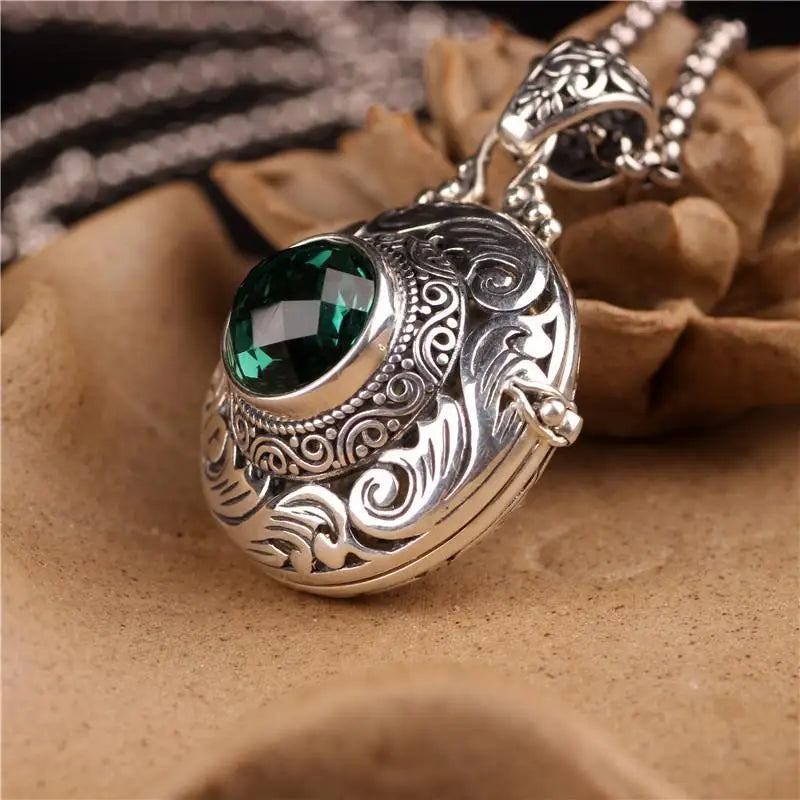 Retro Gawu Box Pendant Can Open Photo Box Sachet Necklace Women's Trendy Jewelry Commemorative Gift