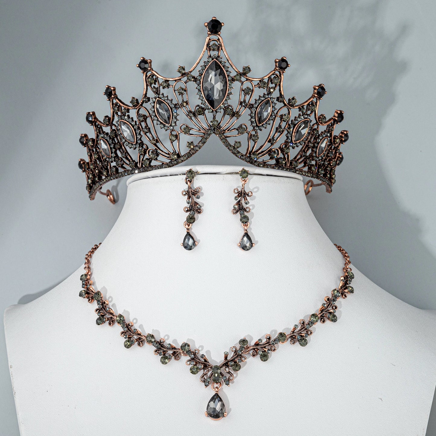 Vintage Crystal Geometric Necklace And Earrings Set