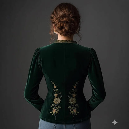 Women's Short Lace Splice V-neck Slim Fit