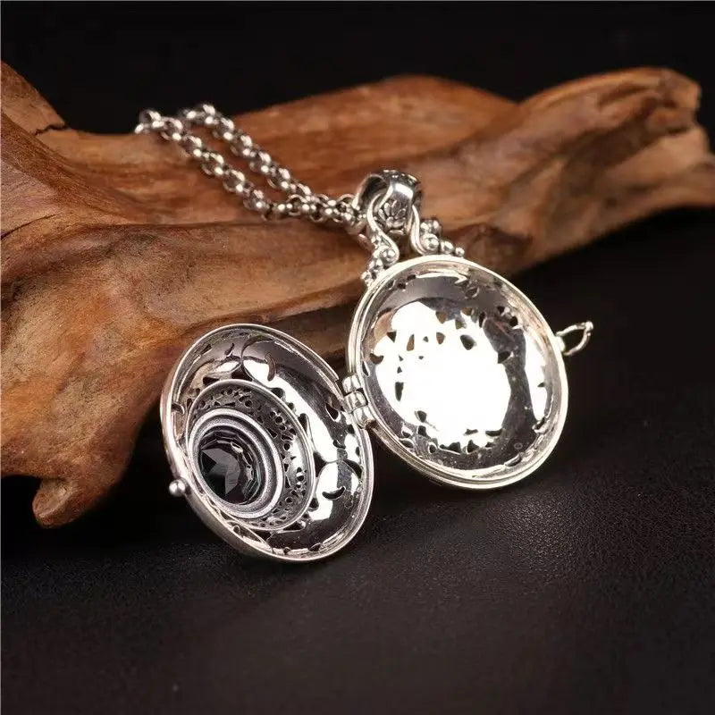 Retro Gawu Box Pendant Can Open Photo Box Sachet Necklace Women's Trendy Jewelry Commemorative Gift