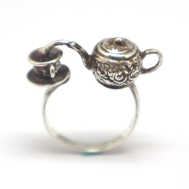 Floral Pattern Pouring Teapot Geometric Ring