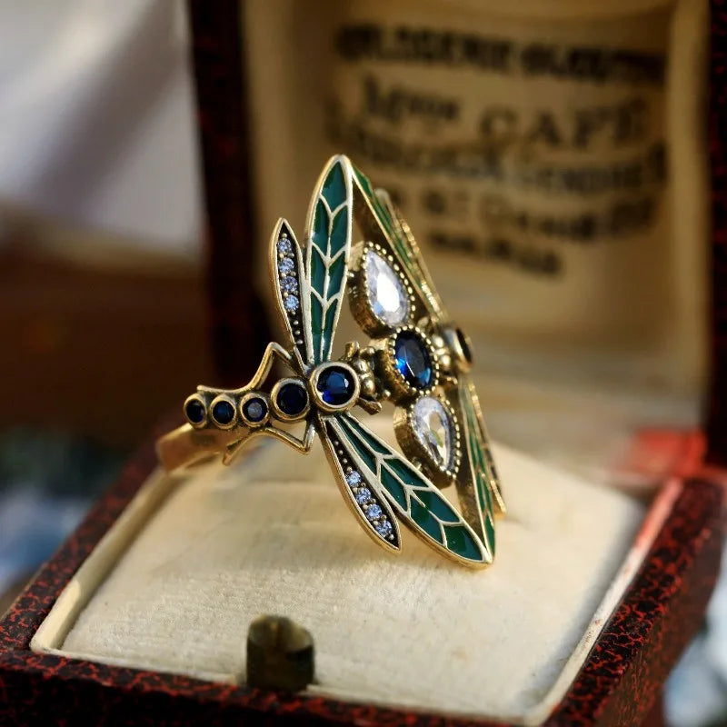Gorgeous Vintage Dragonfly Ring