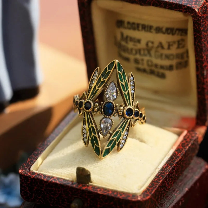 Gorgeous Vintage Dragonfly Ring