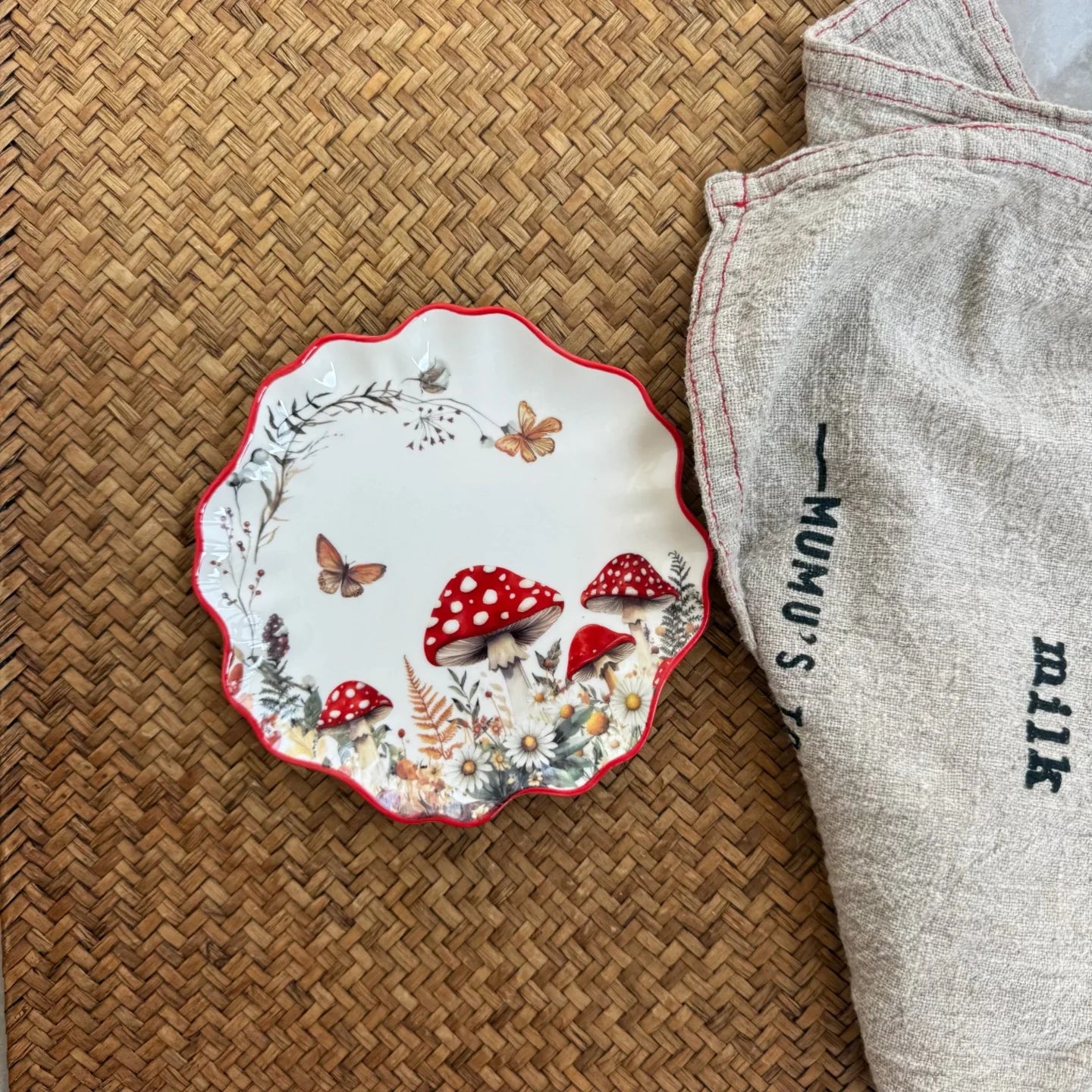 Ceramic Dinnerware Oval Serving Platter Festive Tableware Collection