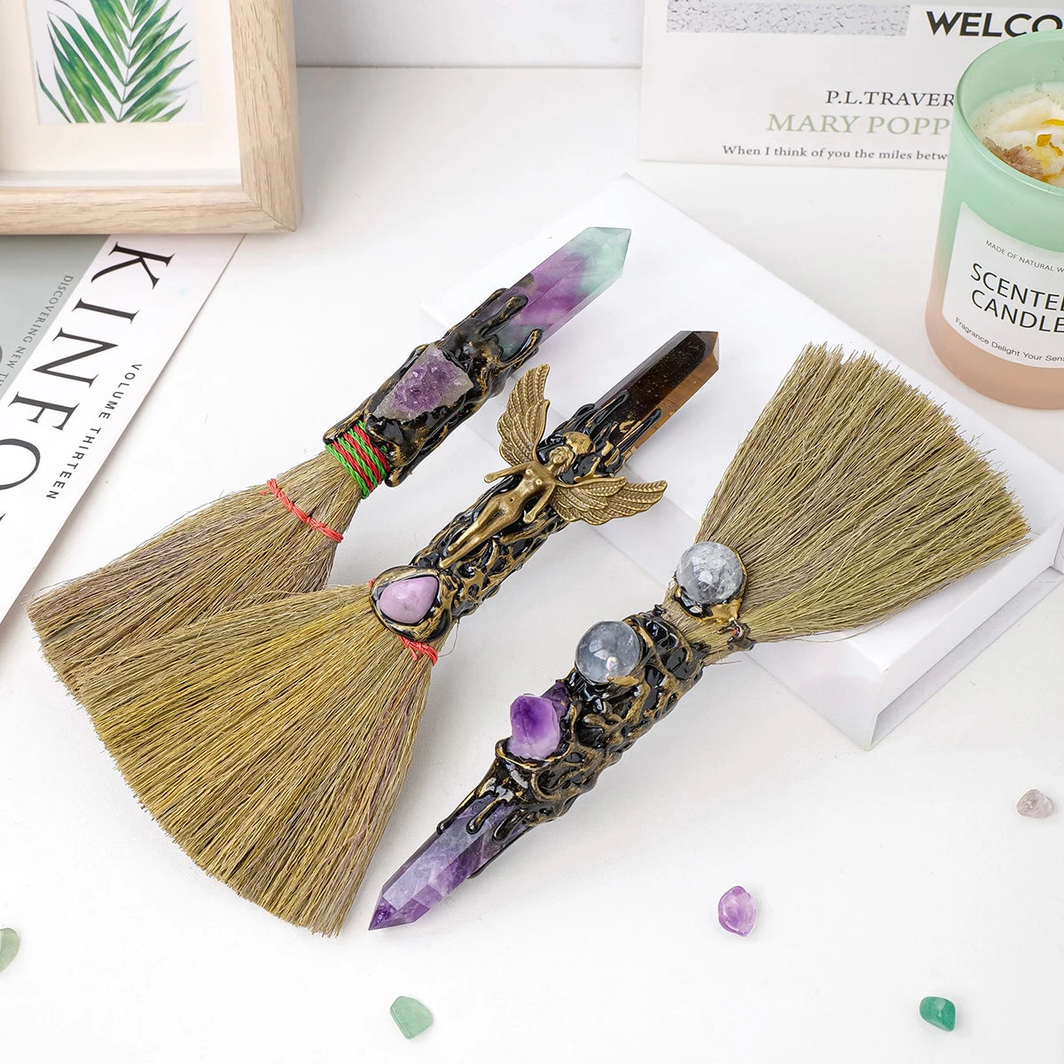 1PC Natural Crystal Point Stone Amethyst Altar Witch Supplies Table Decoration Family Tree Charms Feather Broom Crafts Halloween