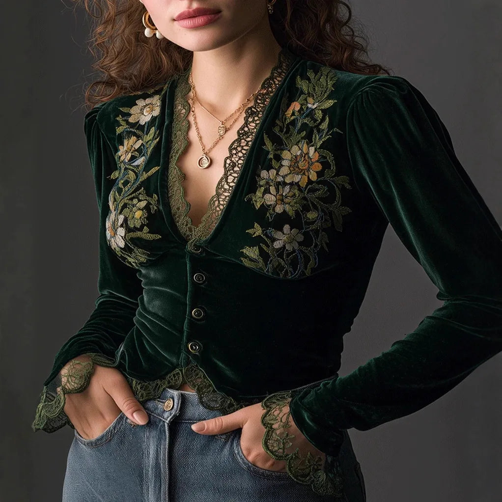 Women's Short Lace Splice V-neck Slim Fit