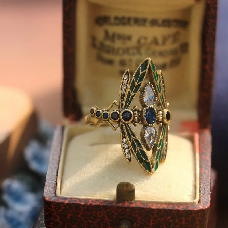 Gorgeous Vintage Dragonfly Ring
