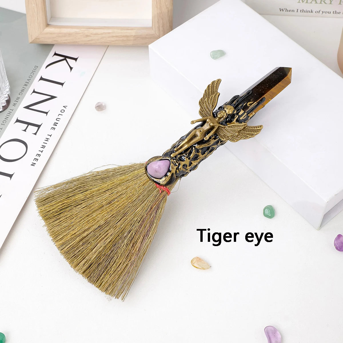 1PC Natural Crystal Point Stone Amethyst Altar Witch Supplies Table Decoration Family Tree Charms Feather Broom Crafts Halloween